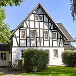 Holiday home Hof Koehne - Doppelhaus - Doppelhexe Schmallenberg