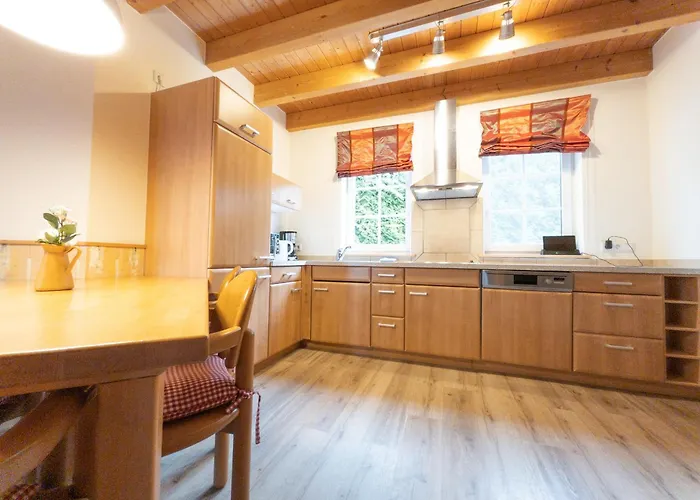 Hof Koehne - Doppelhaus - Doppelhexe *